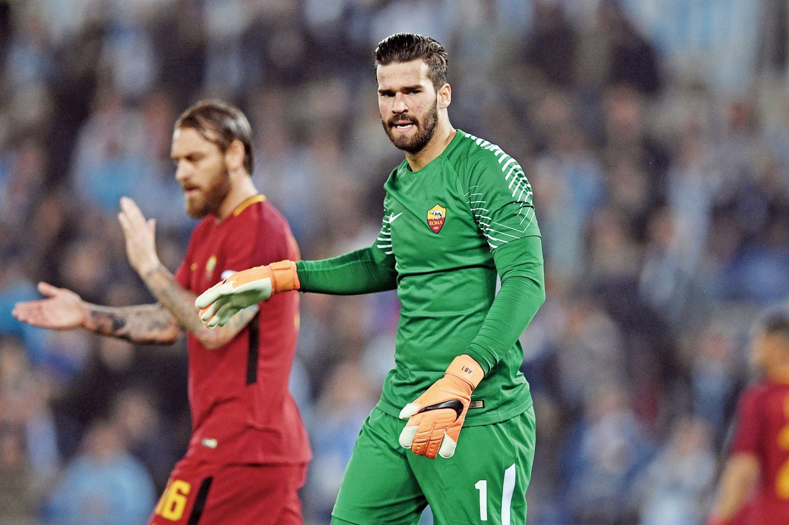 多场比赛中 多场比赛中