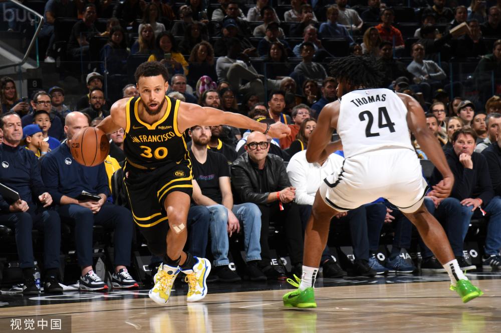 步巩固了球 步巩固了球